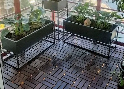 更換陽台木質地板材質，搭配摩爾空間專業倉儲解決方案釋放居家活動空間